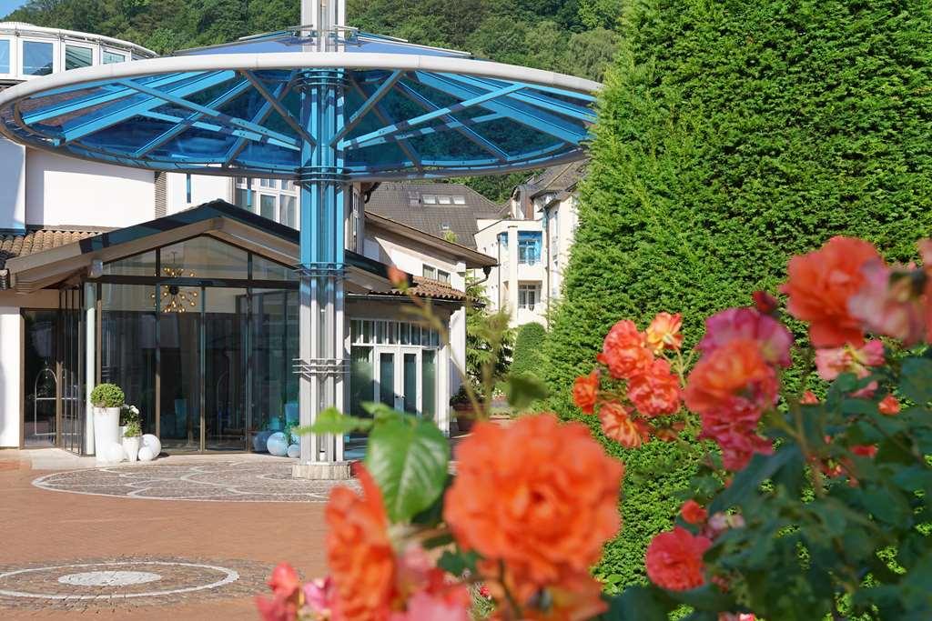 Vila Vita Rosenpark Marburg Eksteriør billede Entrance of the German National Academy for Public Health at the Robert Koch Institute