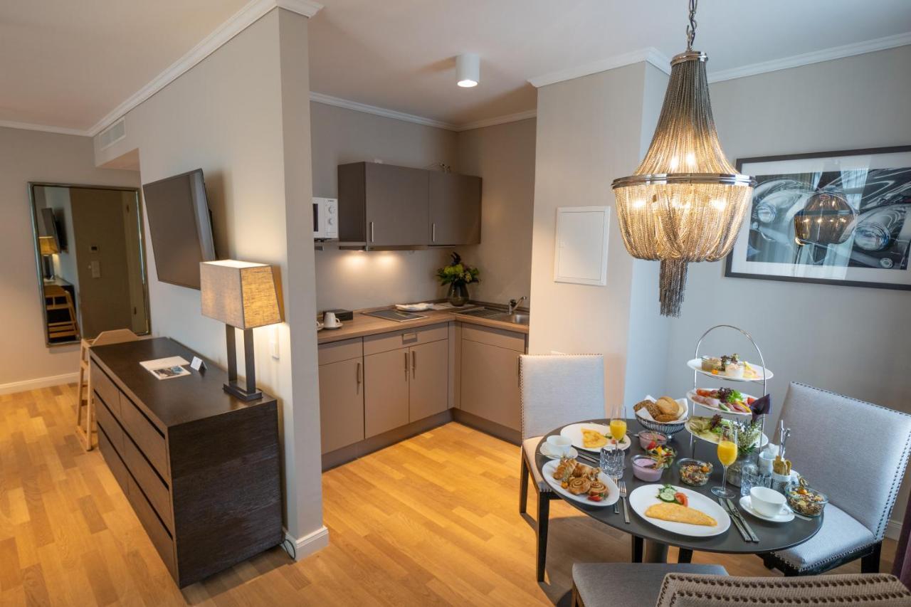 Vila Vita Rosenpark Marburg Eksteriør billede A kitchen in a serviced apartment
