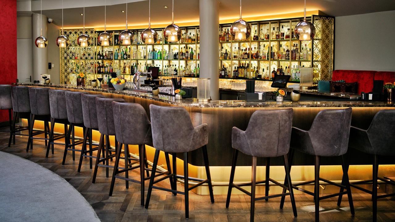 Vila Vita Rosenpark Marburg Eksteriør billede The bar at the restaurant