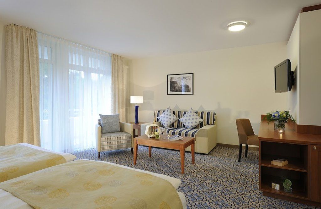 Vila Vita Rosenpark Marburg Eksteriør billede A typical hotel room