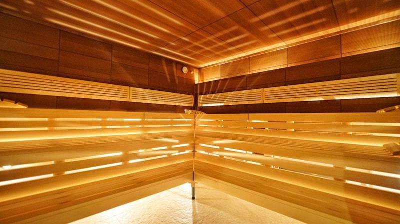 Vila Vita Rosenpark Marburg Eksteriør billede A modern Finnish sauna